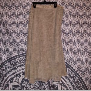 Jaclyn Smith Beige Skirt